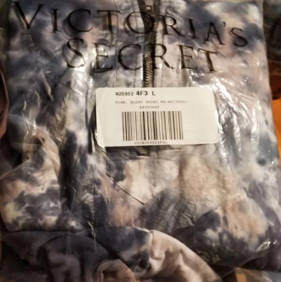 Pullover - Picture 2 of 5